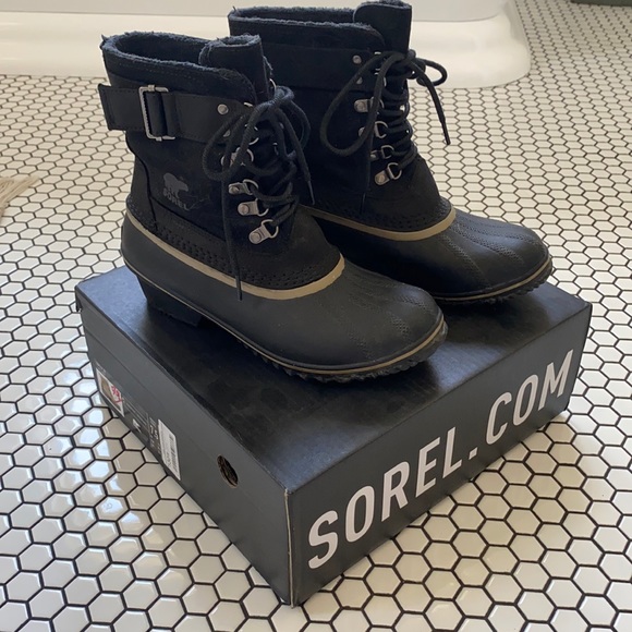 Sorel Women’s Fancy Lace II Boot - Picture 1 of 11